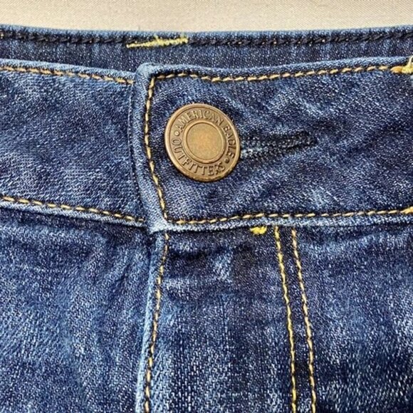 American Eagle Jean Shorts Women's 8 Blue Dark Wash AEO Cuffed Stretch Denim GUC - Picture 6 of 11